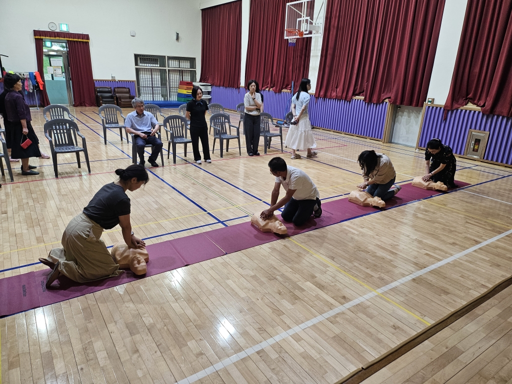 창녕**중학교 교직원 대상 심폐소생술 등 구조 및 응급처치 안전교육  