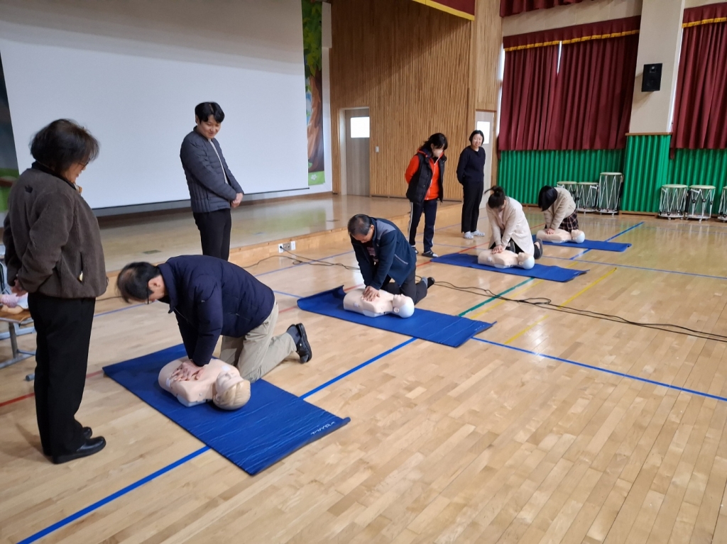 함*외*초등학교 교직원 대상 심폐소생술 등 구조 및 응급처치 안전교육