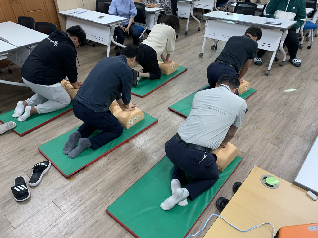 삼*포여자학교 교직원 대상 심폐소생술 등 구조 및 응급처치 안전교육